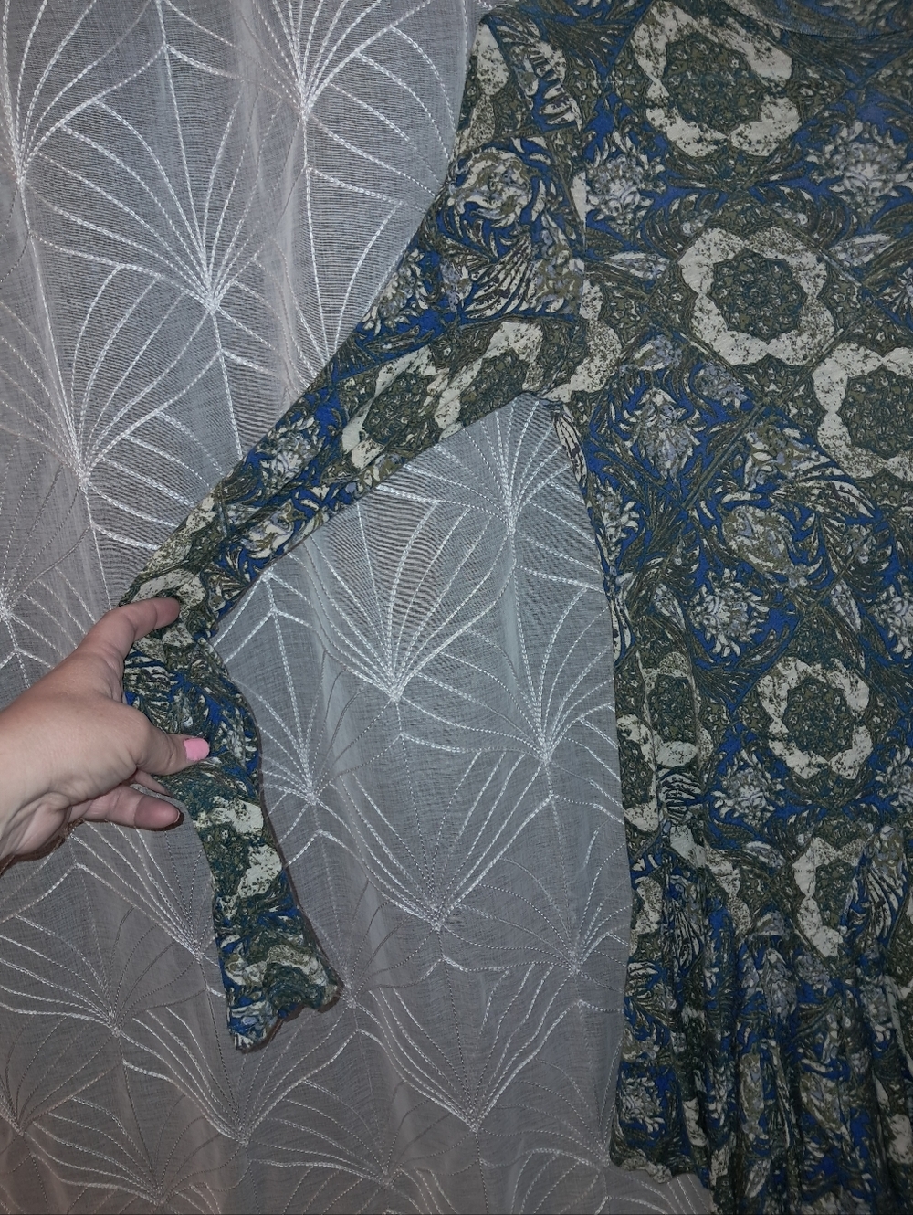 Free People brand Women's size xs long sleeved dress - Picture 4 of 7